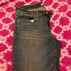 NWOT Levi's 711 Skinny Jeans